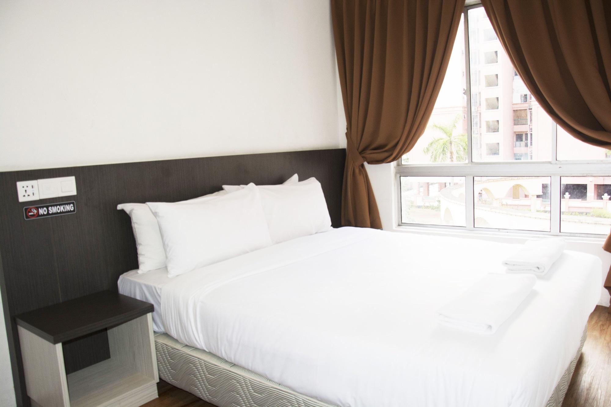Promenade Service Apartment Кота-Кинабалу Экстерьер фото